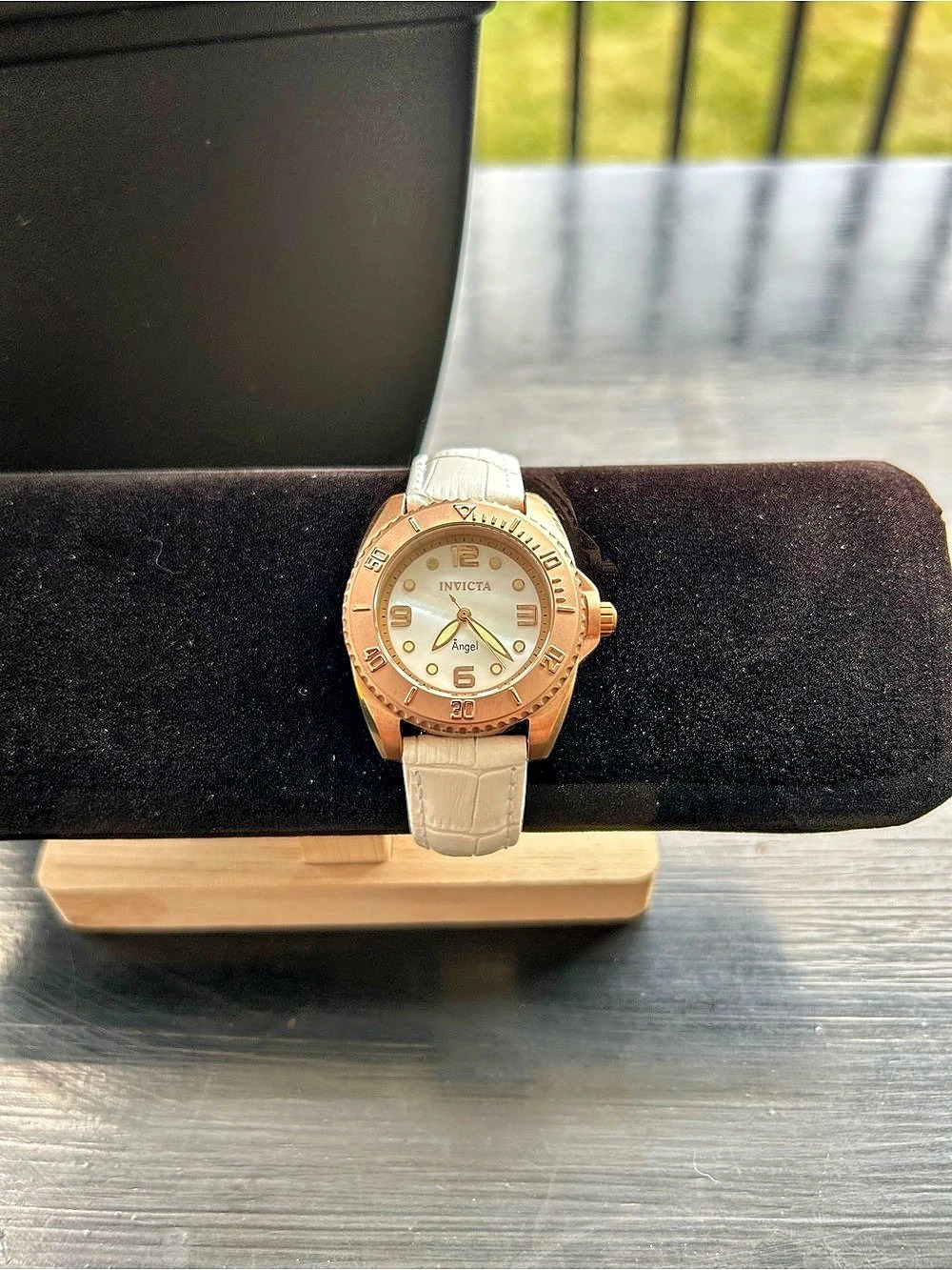 Invicta Angel Interchangeable Strap Gift Set Watch White & Rose Gold